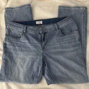 Classic Blue Straight Leg Jeans Timeless Style